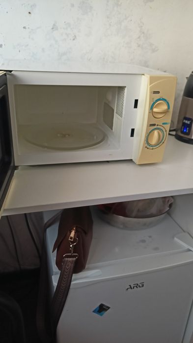 Микроволновая печь микроволновка