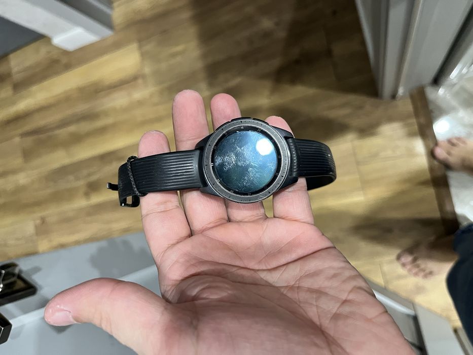 Продам часы samsung wach