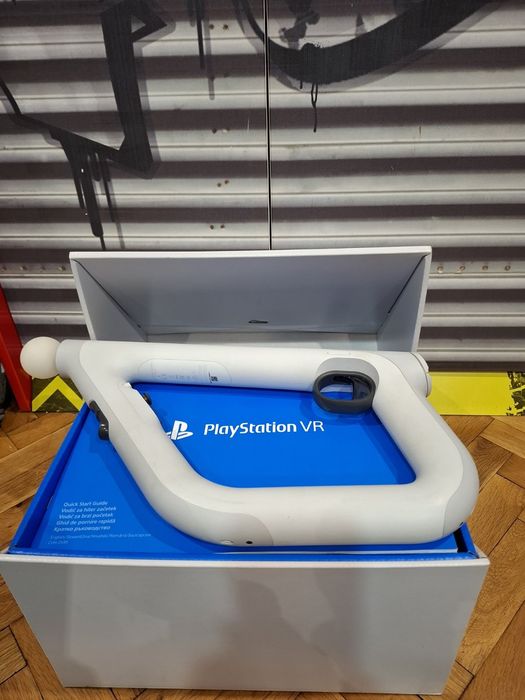 PS VR Очила за виртуална реалност – PS4/PS5 V.1 +4 игри