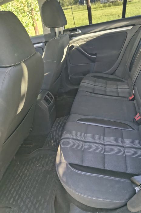 Vând Golf 6 1.6 TDI