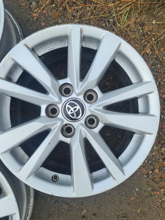 Диски toyota camry 70  r16 оригинал