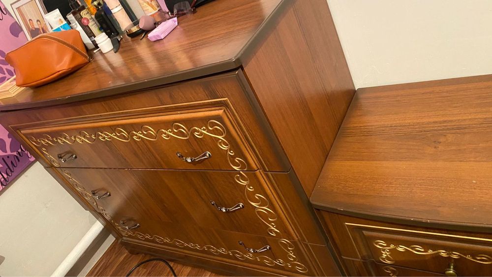 Продается Спальный гарнитур