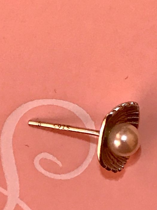 Сребърни обеци “Мидички” с естествена перла