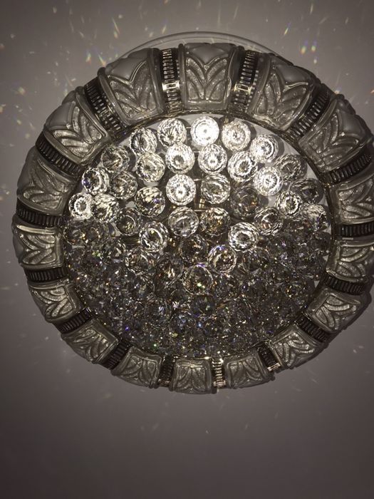 Люстра в гостинную