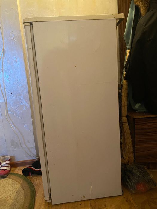 Холодильник миний