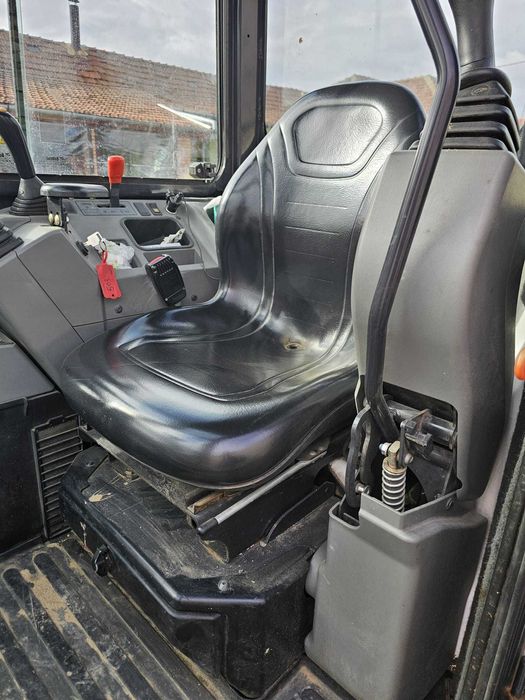 Vand excavator Bobcat E25 in Stare Exceptionala