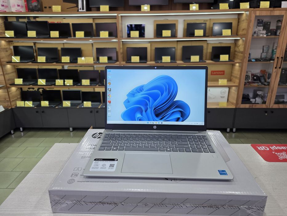Новый HP (Core i3-N305, 8 Gb DDR4, 256 Gb SSD)