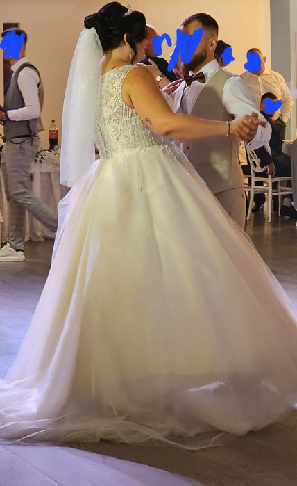 Vand rochie de mireasa