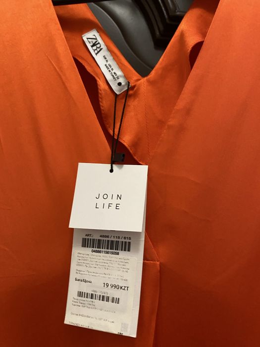 Платье Zara.20000 тенге