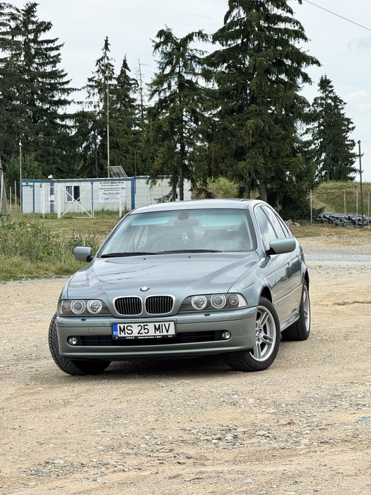 BMW Seria 5 E39 520i Manual 2001 Albastru