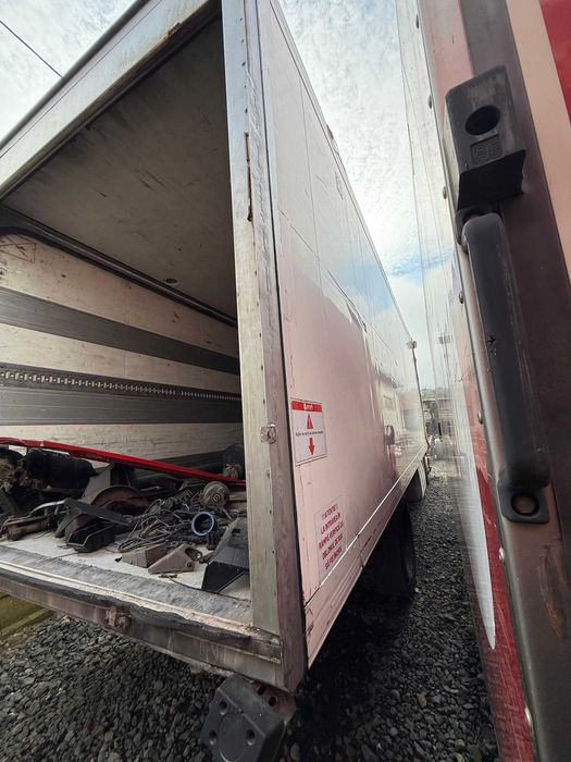 Dubă izoterma foarte bine izolată !!!