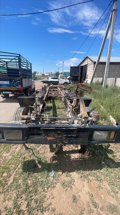 Продам раму на Mersedes 814