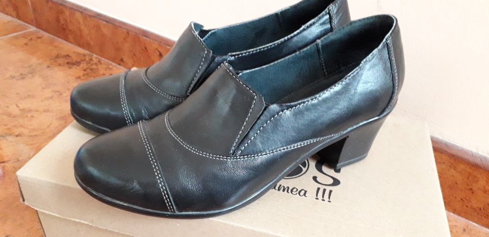 Pantofi piele naturală mărimea 38