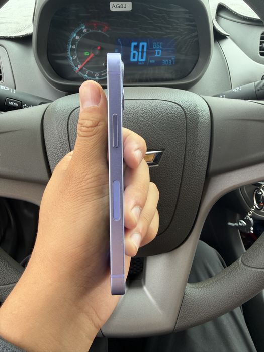 Продам Iphone 12 mini