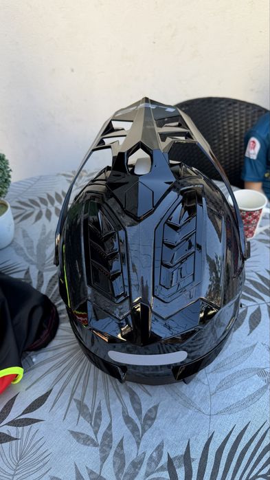 Карбонова каска LS2 mx701 размер ХЛ/Л