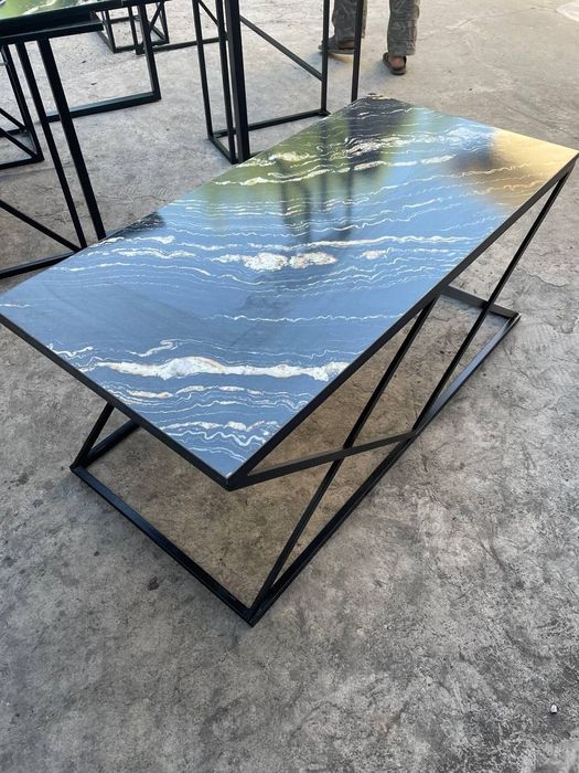 Журнальный столик в стиле лофт