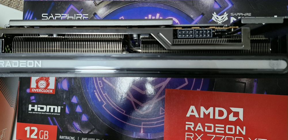 Saphire Radeon RX 7700 XT Nitro+, 12GB GDDR6 192 bit