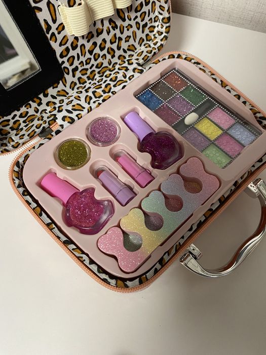 Детско куфарче / чанта - козметичен комплект - Stitch, с гримове