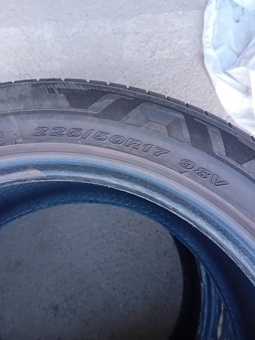 225/45/17;225/50/17