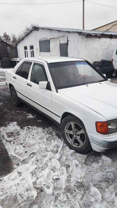 Мерседес 190 pierburg 2ee