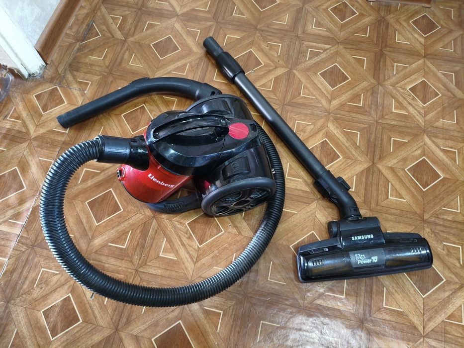 Пылесос Elenberg VCC - 1306C