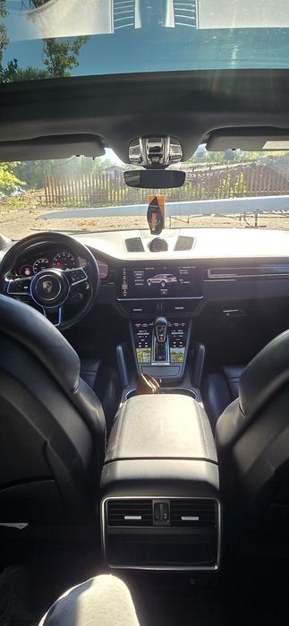 Porsche  cayenne