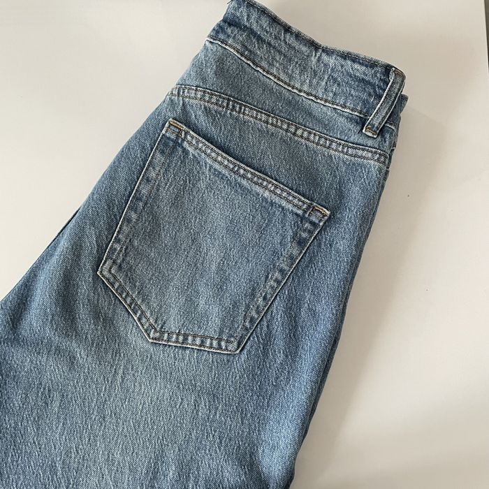 Джинсы широкие