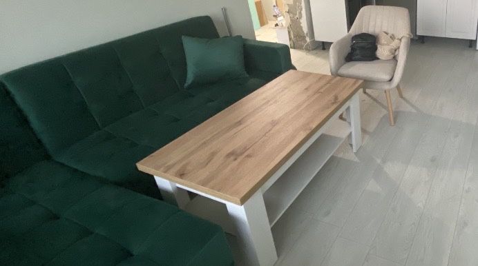 Продавам холна маса Jysk