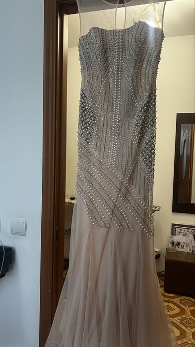 Вечернее платье