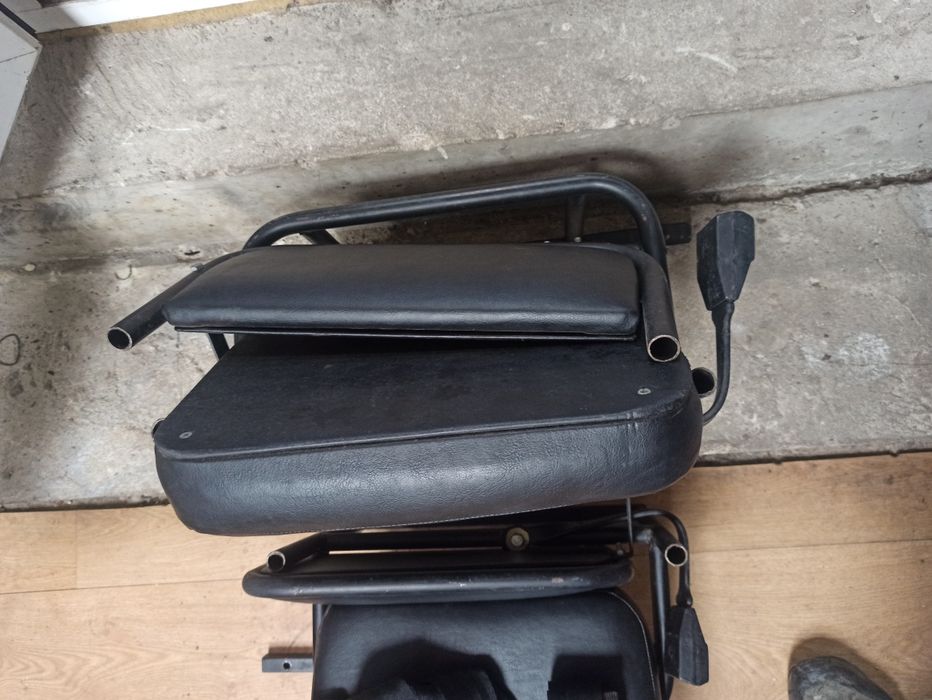 Допълнителни седалки с колани от Рено Канго 2005г