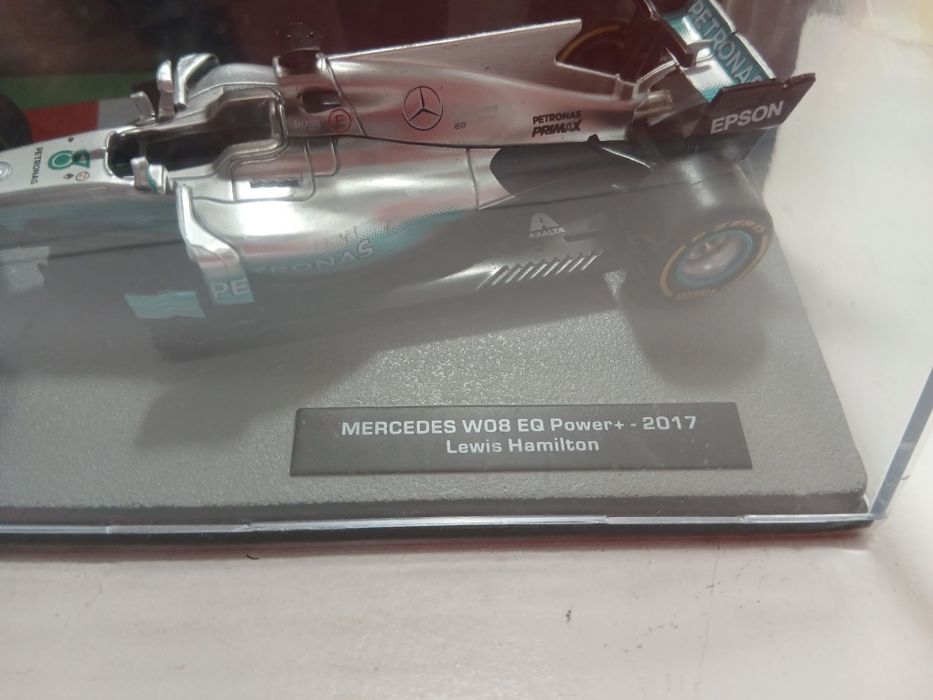умален модел F1 Lewis Hamilton в мащаб 1:43