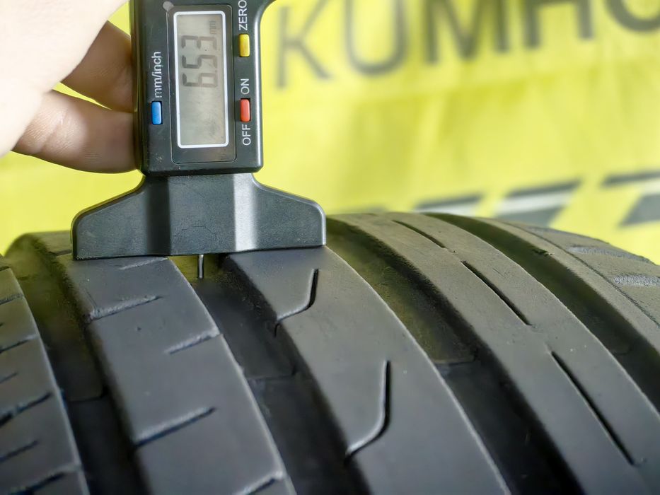 235/45R19 Toyo 2022 7-6,5mm stare impecabila