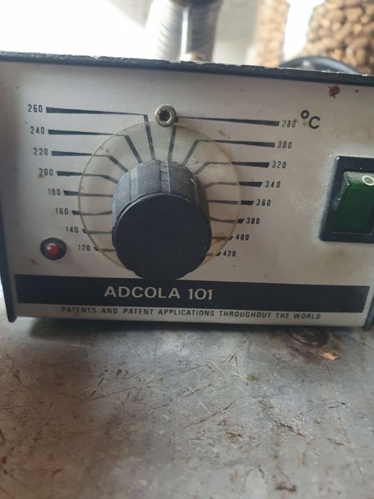 Statie de lipit 60 w Adcola 101 T
