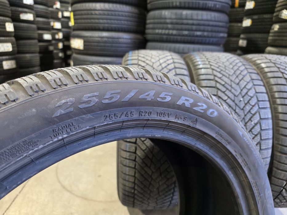255/45/20 PIRELLI 4бр