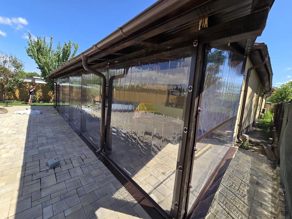 Folie PVC pentru închis terase/foișoare/balcoane