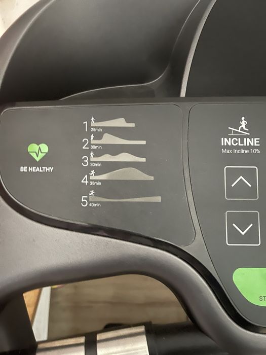 vand banda de alergat aproapte noua