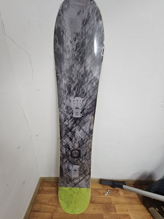 Snowboard nitro nou