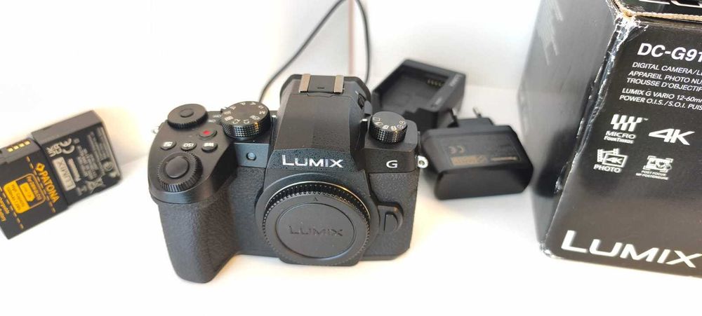 Panasonic G91 + grip