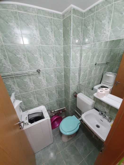 Inchiriez apartament 3 camere