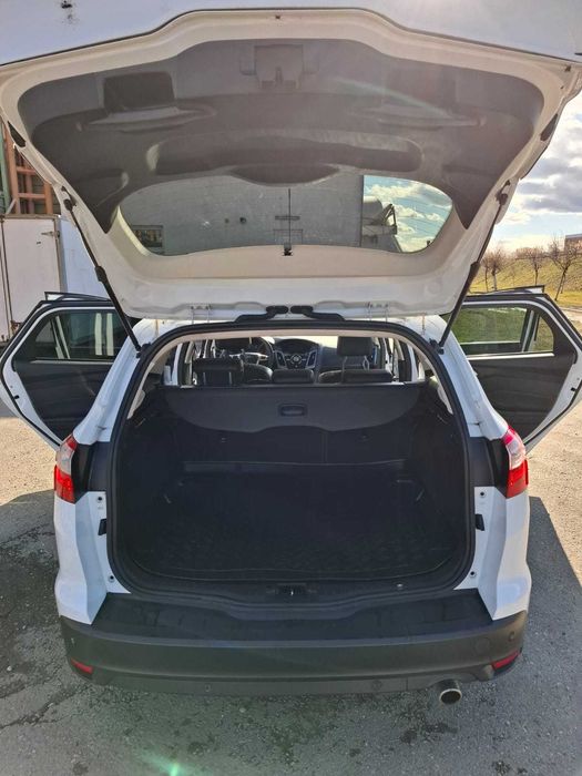FORD Focus 2011 — imagine 5
