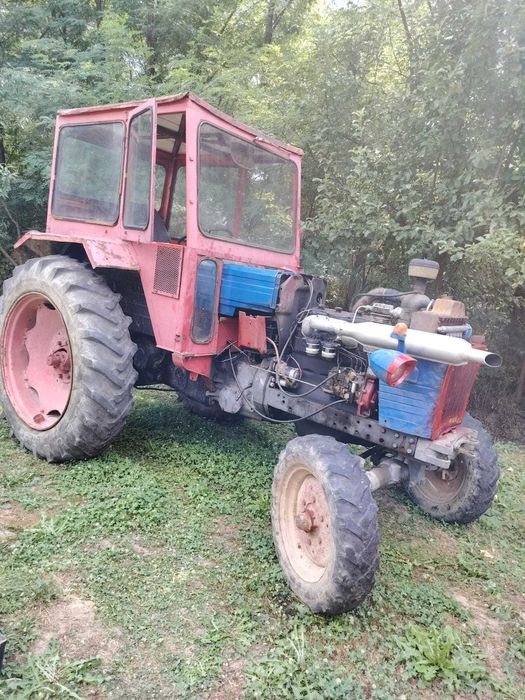 vand tractor u650 in stare buna.