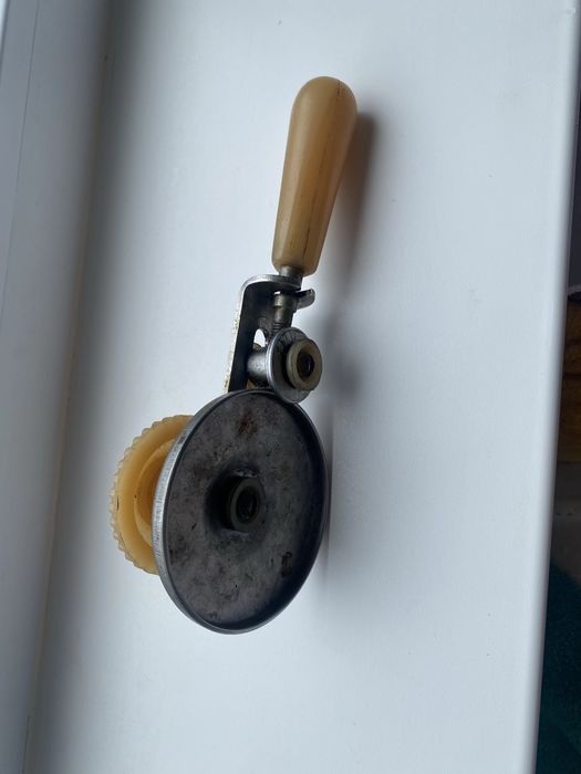 Машинка для закатки банок. 1000