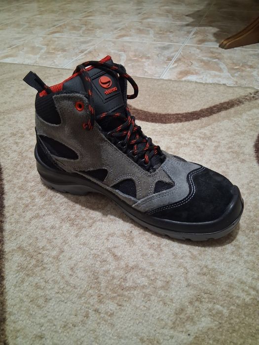Работни защитни обувки 42 номер