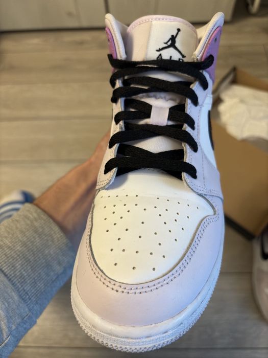 Air Jordan Mid Barely Grape 38