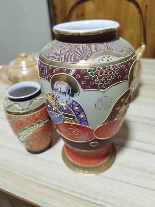 Японски вази ръчно рисувани