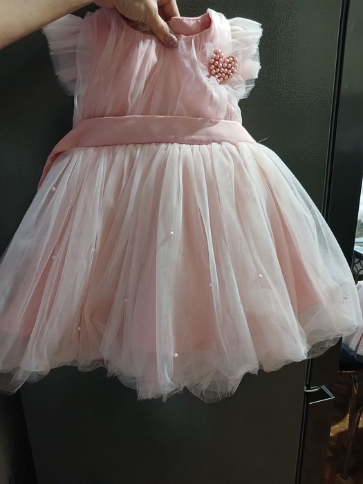 Продам платья для девочки