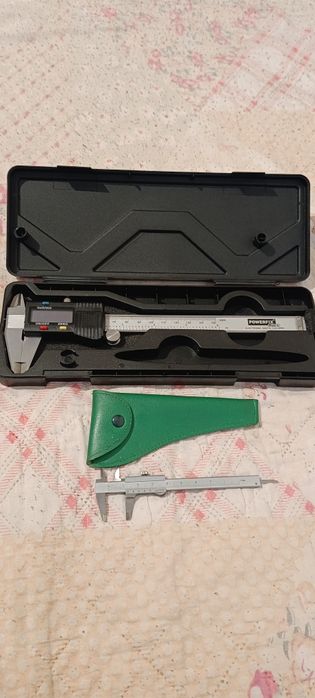 Set 2 Șublere NOI – Șubler Digital Powerfix Profi + Șubler Mecanic cu husă
