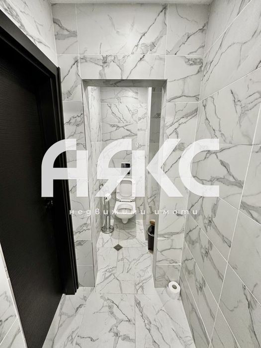 Заведение под наем в Центъра на София до МЕТРОСТАНЦИЯ