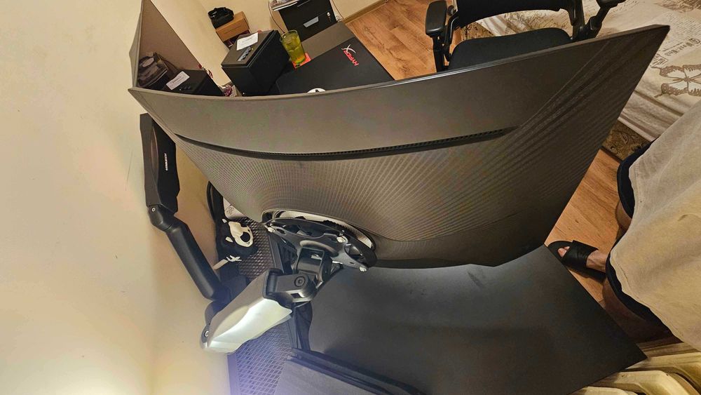 Monitor Samsung Odyssey G7 27" VA 240Hz 1ms (LC27G75TQSRXEN)