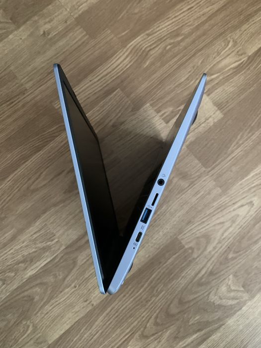 Laptop Acer ChromeOS defect pe alimentare nu porneste este complet.